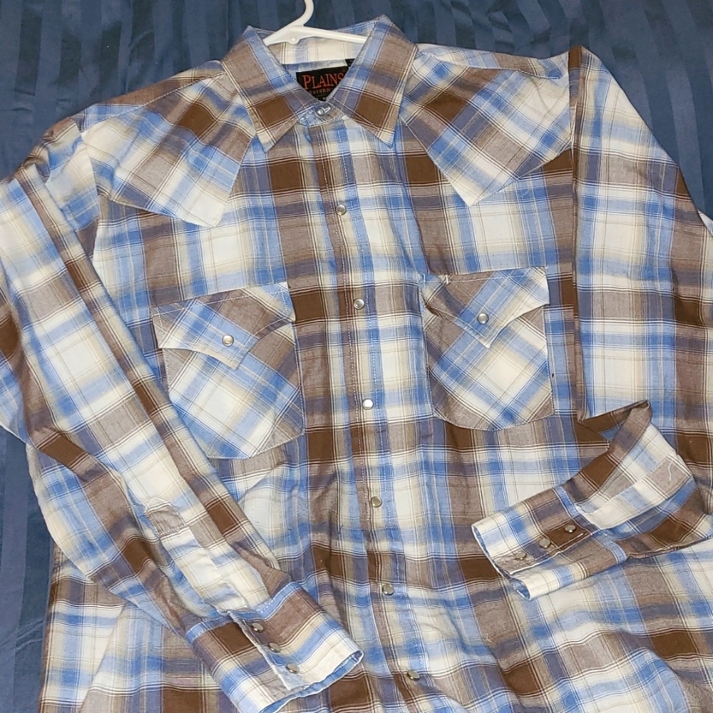 Plains Western Wear, Pearl Snap buttondown Shirt Size M